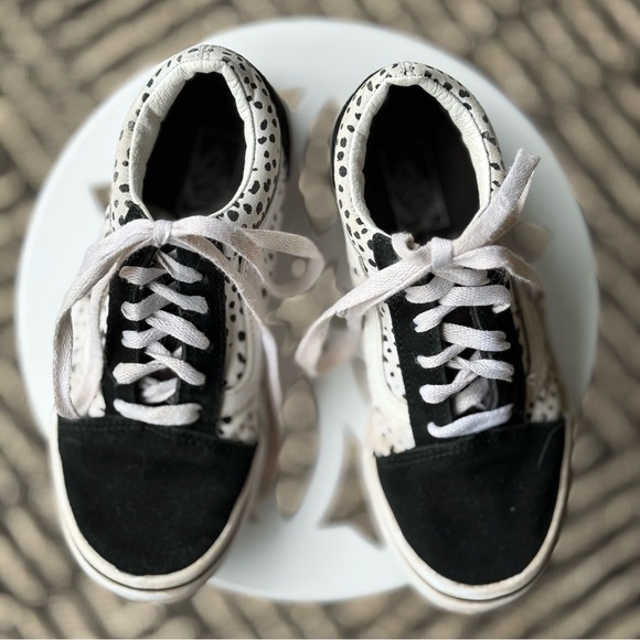 Vans Other - Vans Black and White Dalmatian Old Skool Sneakers Kids Size 2.5